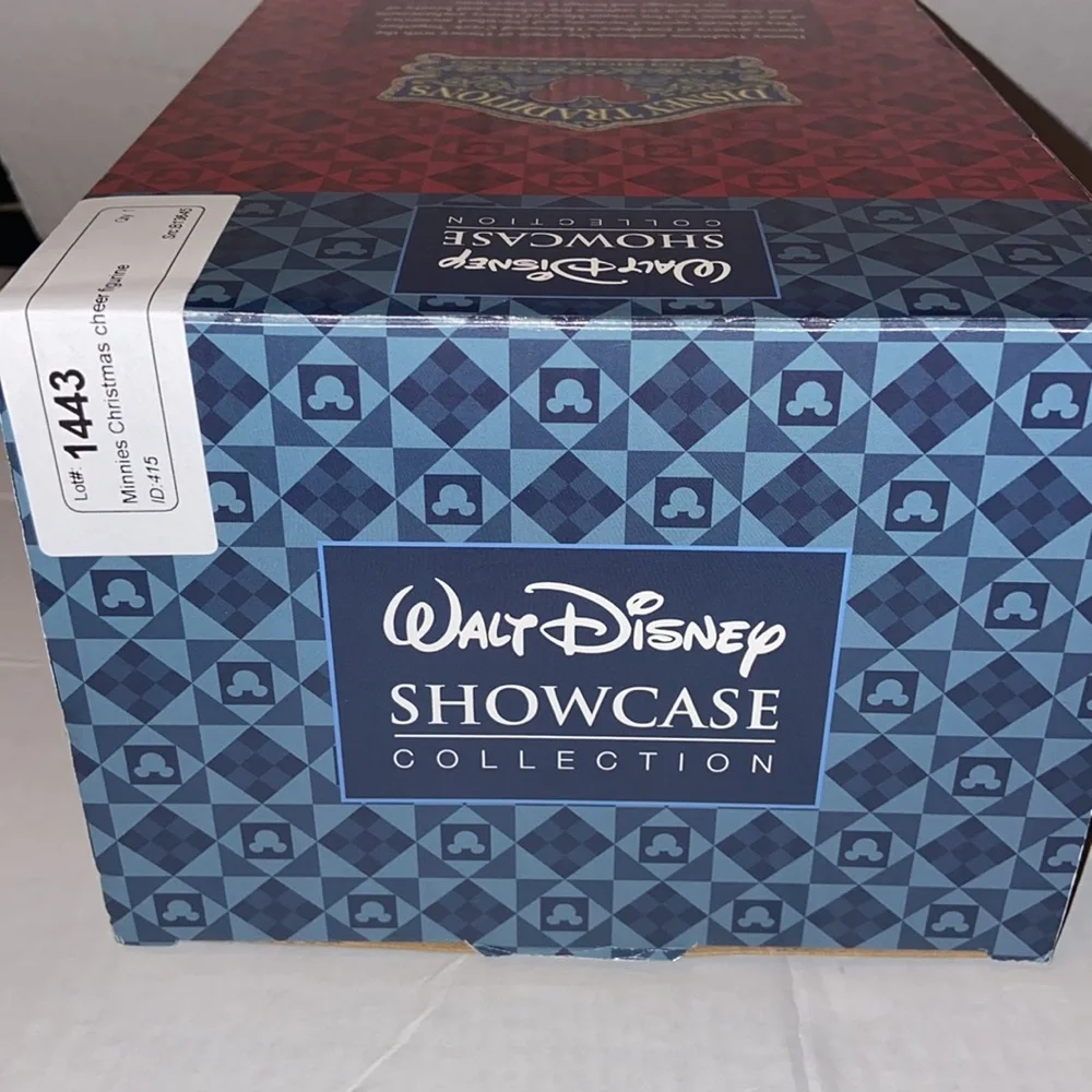 Minnie's Christmas Cheer Disney Traditions 8 inch figure New in Box